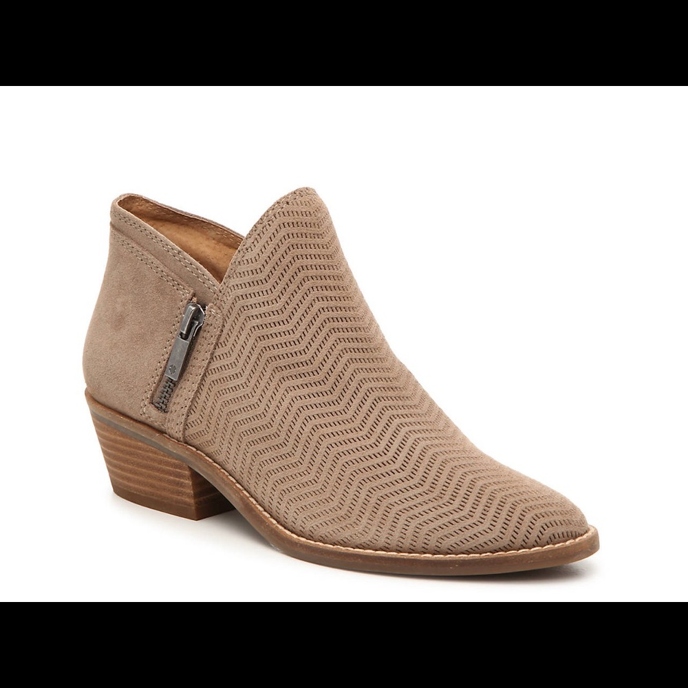 *NEW* Lucky Brand booties